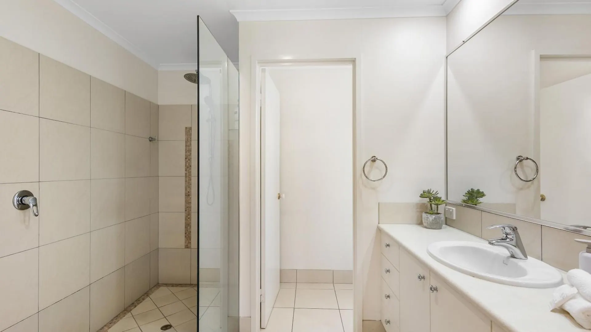 Seatides Mooloolaba Villa 0*,